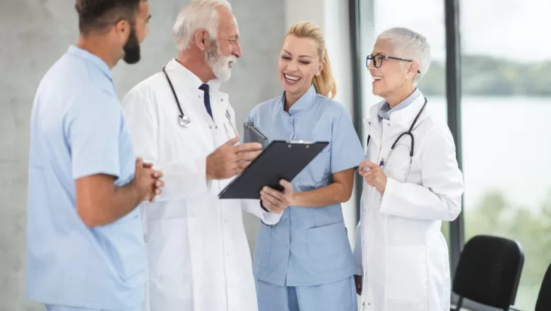 сайти для пошуку відгуків про лікарів